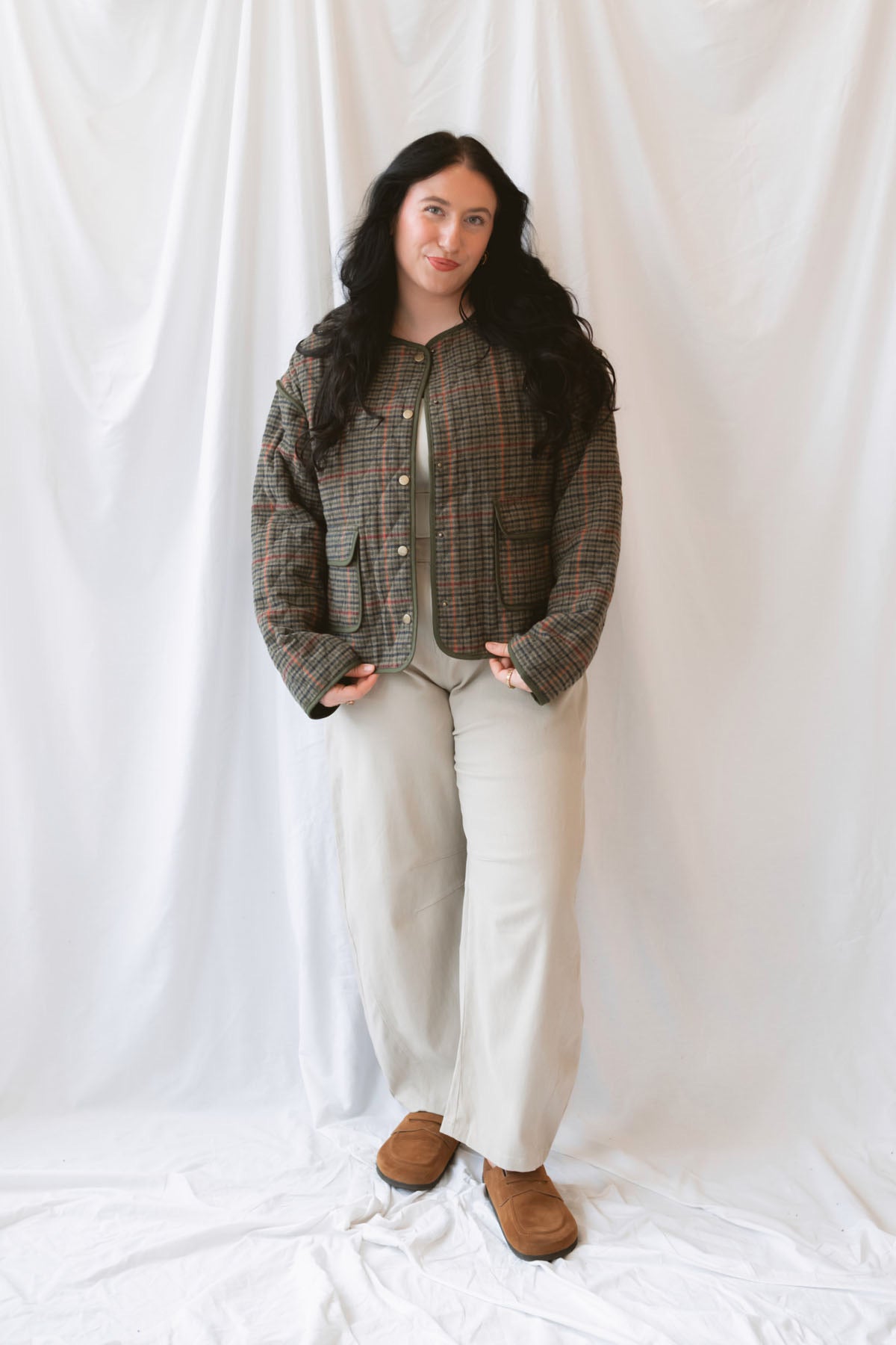Kenzie Houndstooth Jacket in Olive Multi featuring an olive-toned houndstooth pattern and contrasting binding.