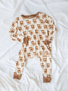 Bamboo sleeper set with highland cows 