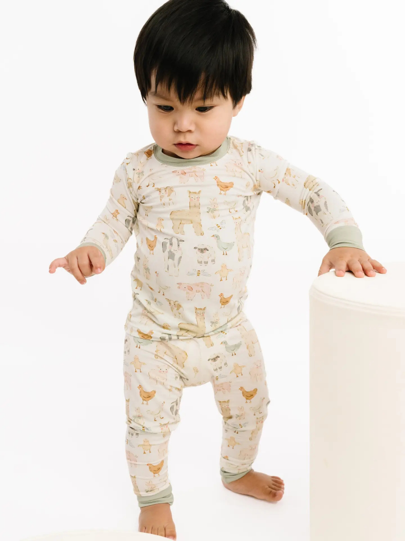Resize + White Background Photos - 32.png